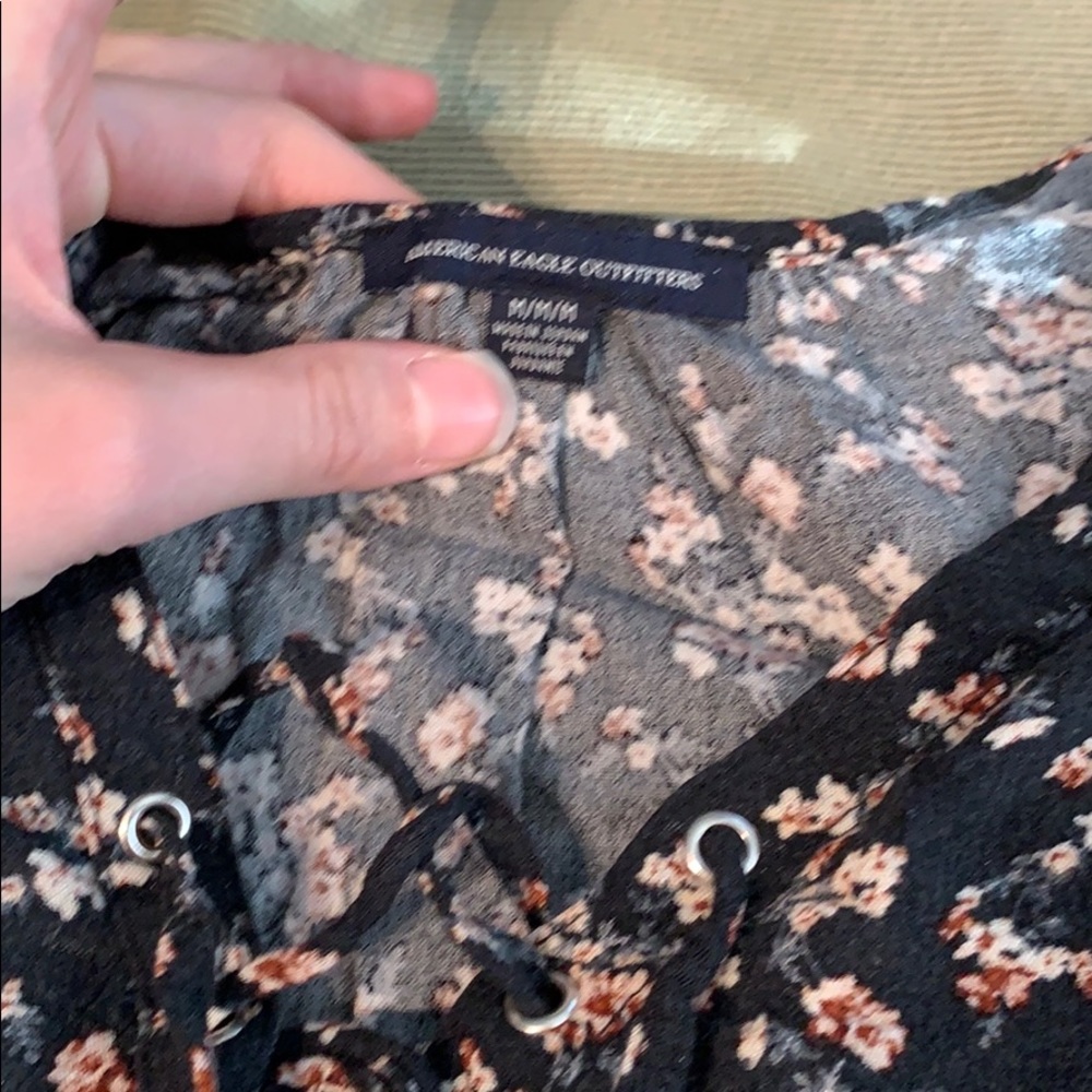 Floral top - Picture 3 of 4